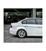Folie auto PET Premium alb lucios pentru colantare caroserie cu tehnologie anti-bule 16m x 1.52m Cod: SP015X