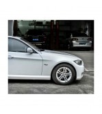Folie auto PET Premium alb lucios pentru colantare caroserie cu tehnologie anti-bule 16m x 1.52m Cod: SP015X