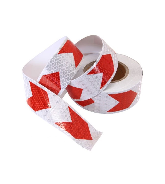 Rola-banda-reflectorizanta-alba-cu-sageata-rosie-07RW-10cm-x-25m