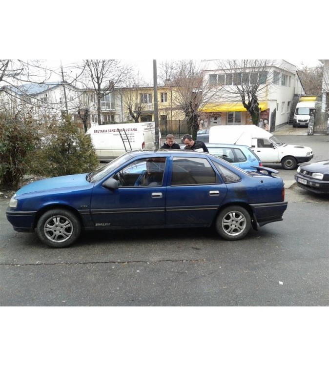 Perdele-interior-Opel-Vectra-A-sedan-1988–1995 Perdele-interior-Opel-Vectra-A-sedan-1988–1995