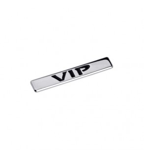 Ornament metalic auto Vip cromat 9.4x1.6 cm Cod: JST-08