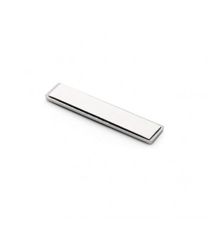 Ornament metalic auto Vip cromat 9.4x1.6 cm Cod: JST-08